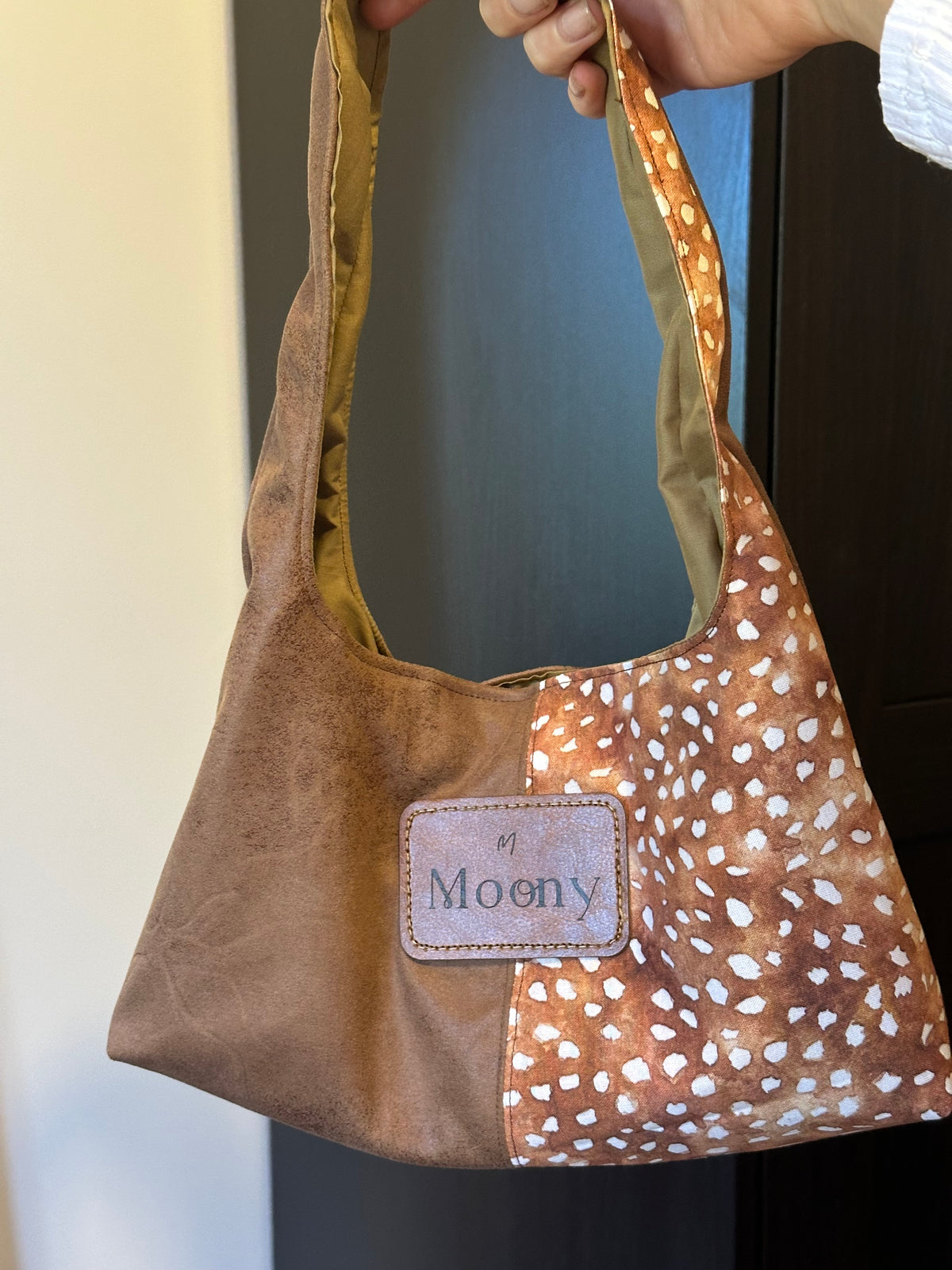 HOBO DEER SUEDE NOCCIOLA