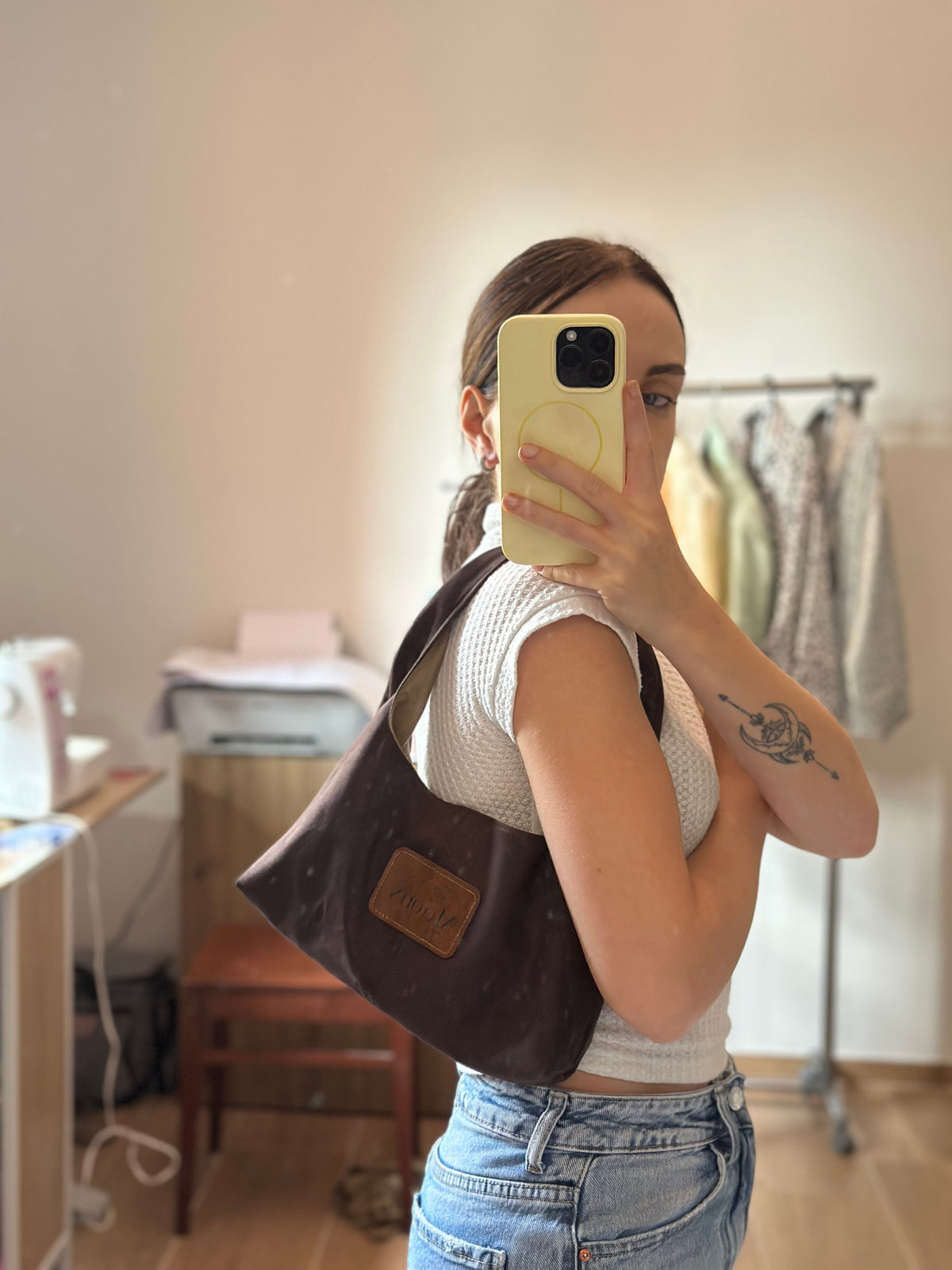 HOBO SUEDE CHOCOLATE