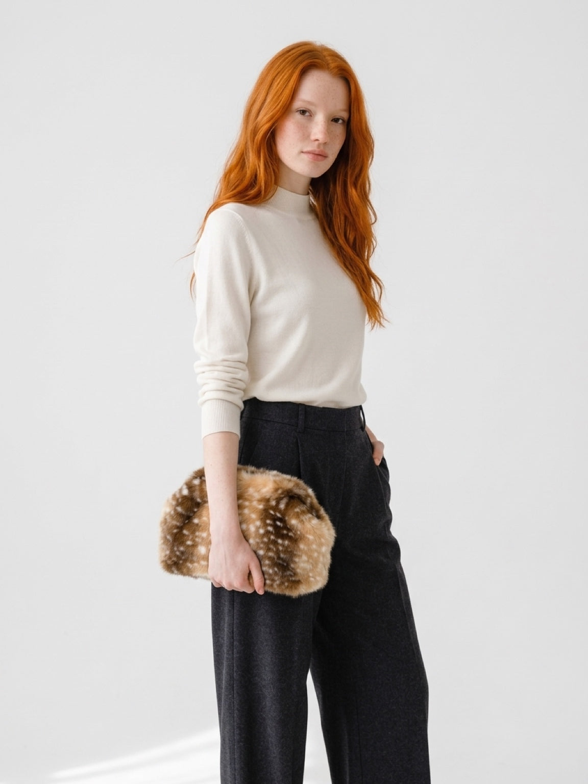 -Le Cabinet 04 | Clutch Bambi fur nut 🌰