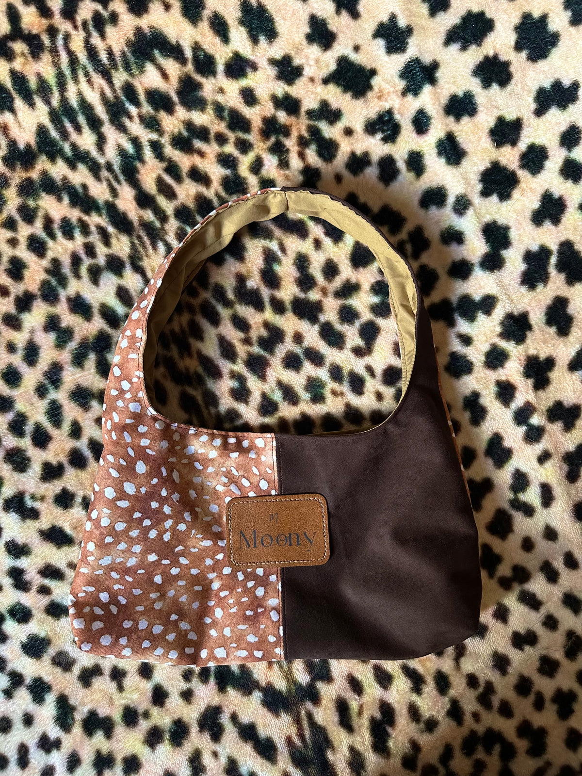 HOBO DEER SUEDE CHOCOLATE